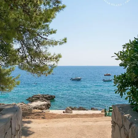 アパート Bala イバン・ドーラッツ