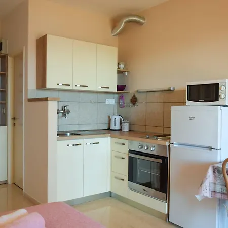 アパート Bala イバン・ドーラッツ